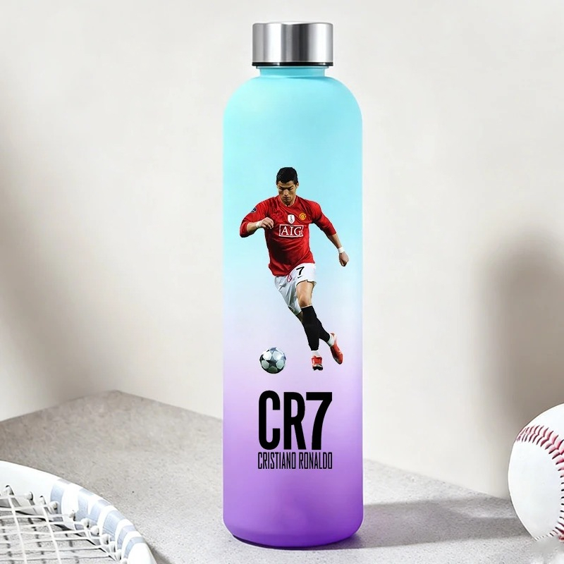 900ML CR7 Water Bottles Casual - Tech Accessories 评论和价格